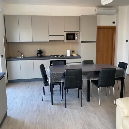 Apartament Sosta Sul